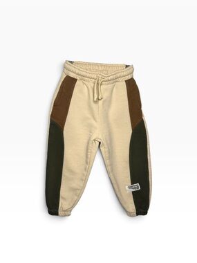 ⭐️ 5/$30 Zara Kids Sweatpants size 3Y